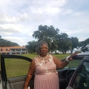 Meet your Posher, Debra